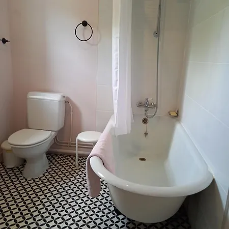 ベッド・アンド・ブレックファスト La Marjolaine ラ・ロッシュ・ポゼ